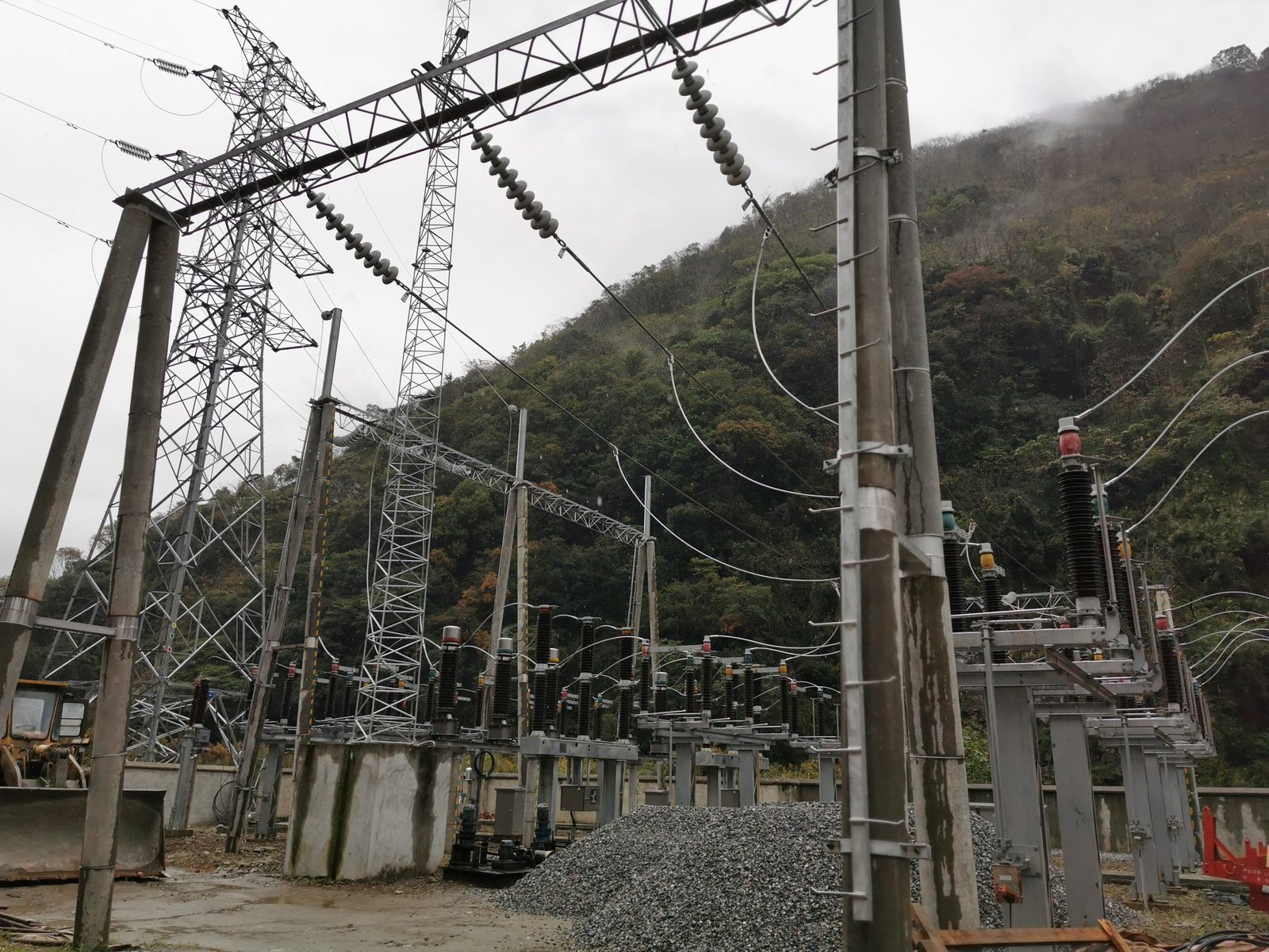 High-voltage substation